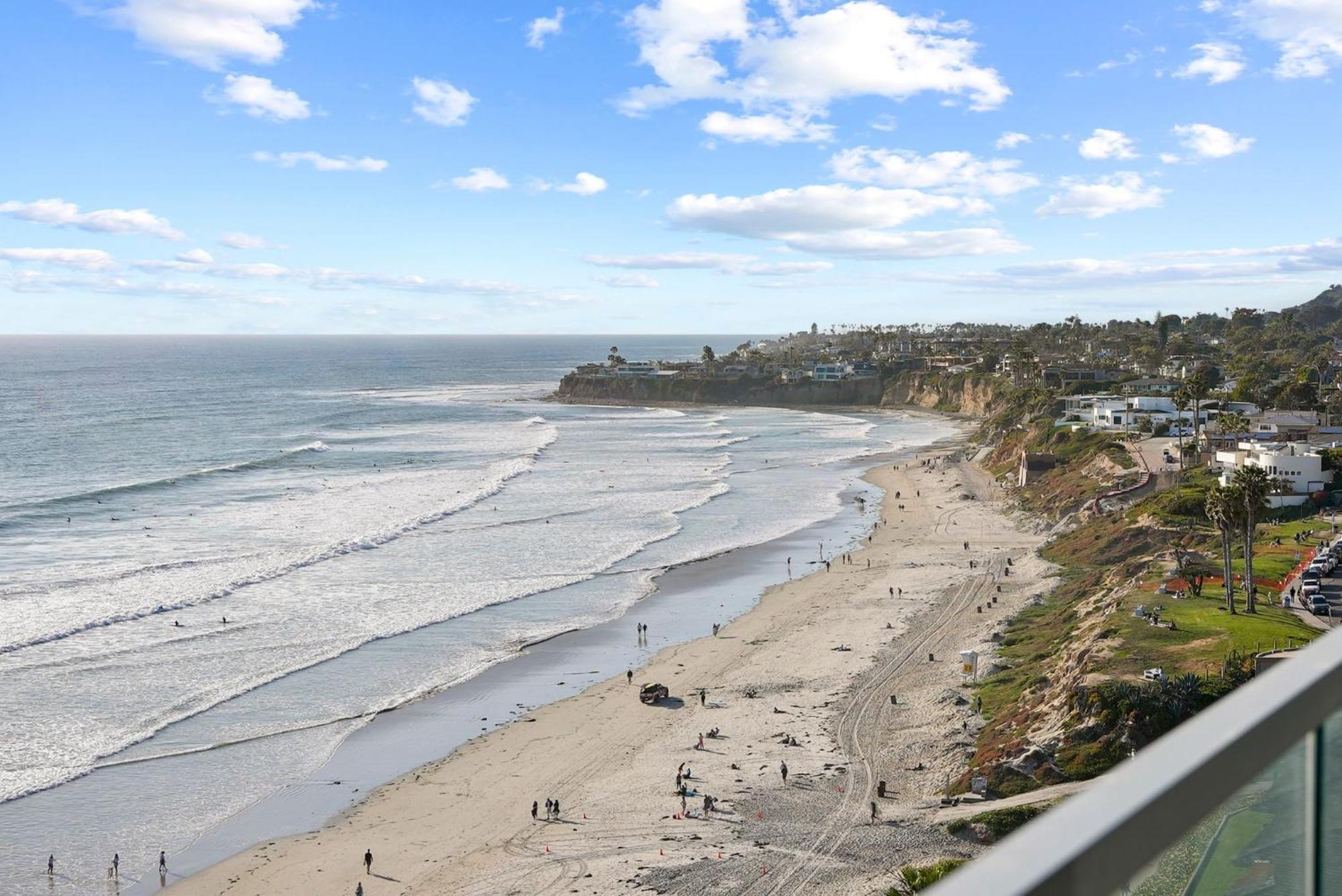 Oceanfront Paradise With Sunset Balcony, Pool, Spa, Access And Parking Holiday home *